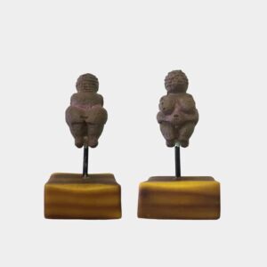 Venus von Willendorf Figuren, Schlüsselanhänger, Stifte ab € 1,89/Stück VE=3/10 - Figur klein auf Holzsockel H10cm VE=3