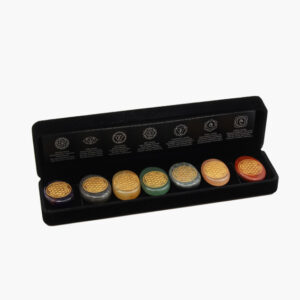 Chakren-Steine-Set mit Goldsymbole in Samtbox € 19,99/Set VE=1 - 10725 Chakra-Steine Set 